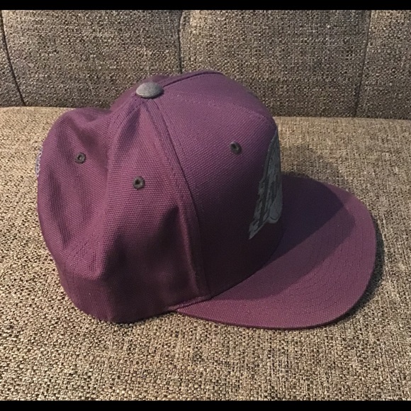Lakers SnapBack Hat Mitchell and Ness - Picture 4 of 5